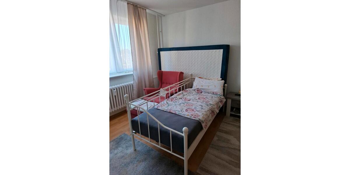 Etagenwohnung Berlin Spandau - 2 Zimmer, 65 m&sup2;, 1.220&euro; | Angebot:25942205