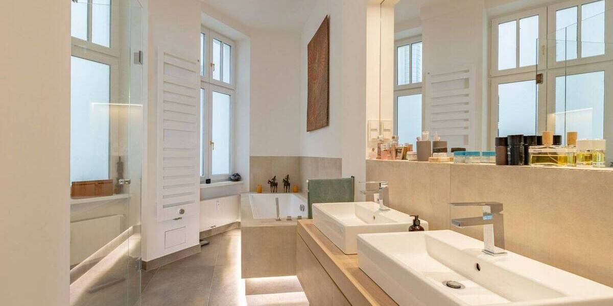 Etagenwohnung Berlin Wilmersdorf - 5 Zimmer, 220 m&sup2;, 1.550.000&euro; | Angebot:25729494