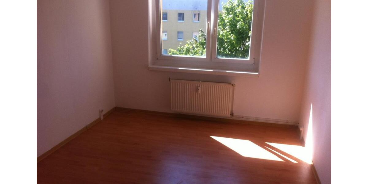 Dachgeschoßwohnung Potsdam Drewitz - 3 Zimmer, 61 m&sup2;, 238.000&euro; | Angebot:24428058