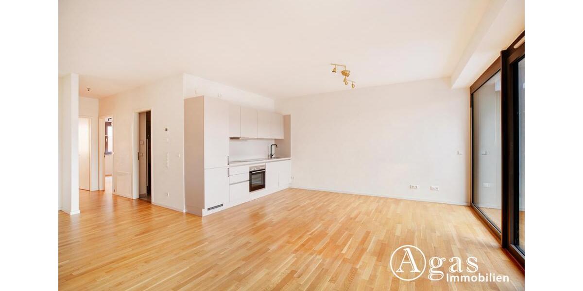 Etagenwohnung Berlin Mitte - 3 Zimmer, 90 m&sup2;, 2.275&euro; | Angebot:24523013