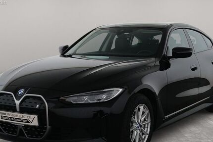 BMW i4 10.588 km 38.900 &euro; Berlin 14057