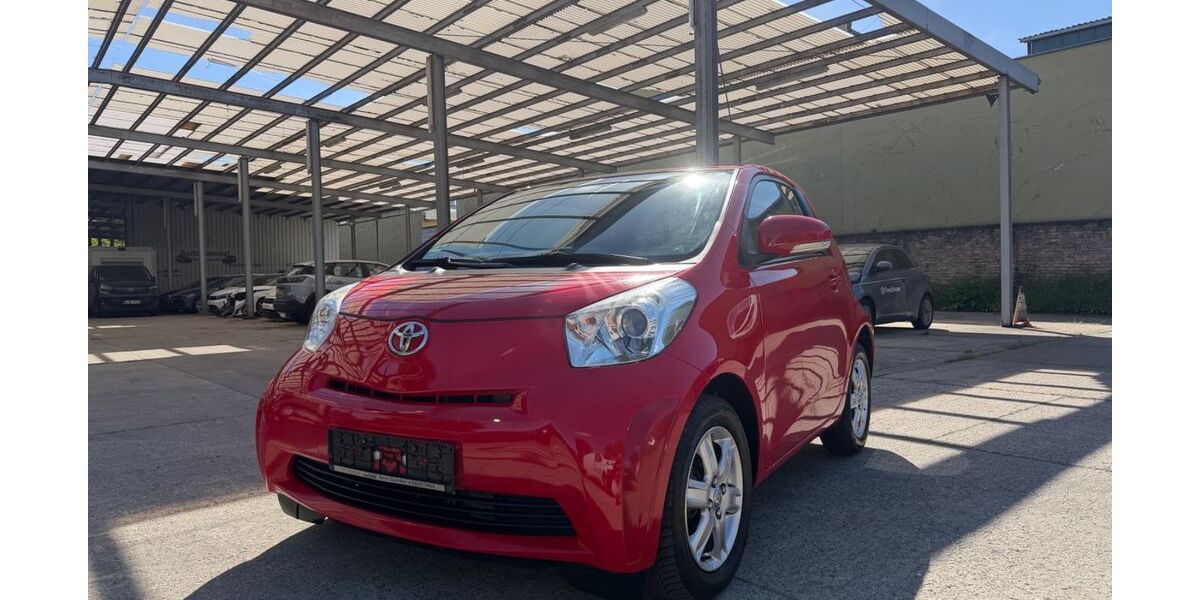 Toyota IQ 120.000 km 6.990 &euro; Berlin 12099