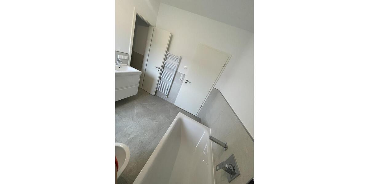 Doppelhaushälfte Ludwigsfelde - 4 Zimmer, 130 m&sup2;, 2.200&euro; | Angebot:26440075