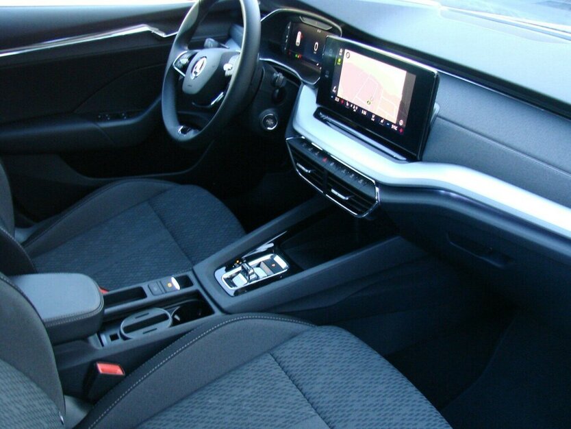 Skoda Octavia 2.0TDI Style ACC Columbus HeadUp AHK 48.103 km 27.480 € Falkensee 14612