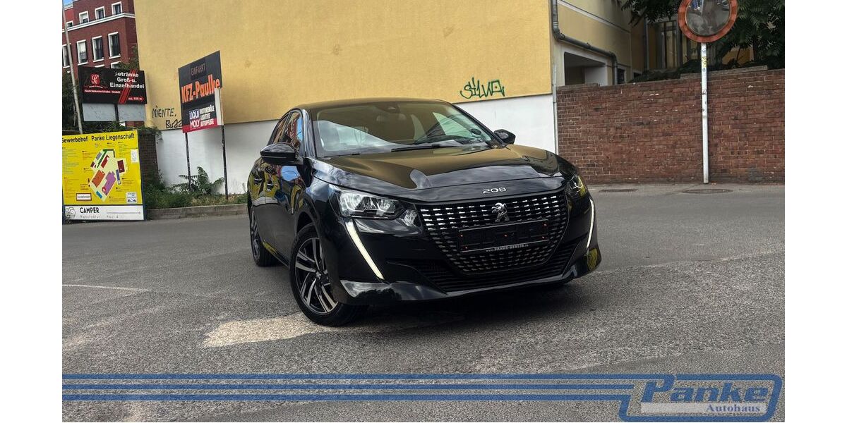 Peugeot 208 7.003 km 16.990 &euro; Berlin - Pankow 13187
