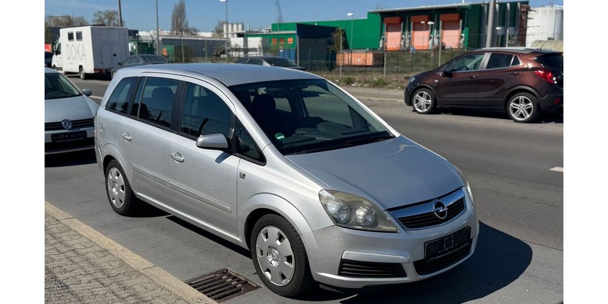 Opel Zafira 210.000 km 1.399 &euro; Berlin 13597