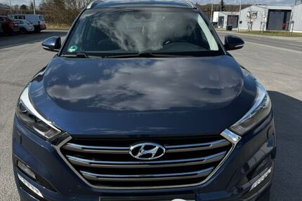 Hyundai TUCSON 98.000 km 17.000 &euro; Berlin 12627