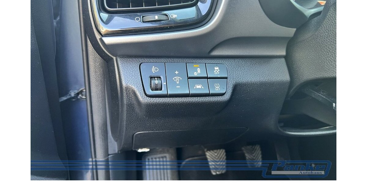 Kia Stonic Spirit 1.0*NAV*SHZ*RFK*BT*TotW*LED* 75.000 km 11.890 &euro; Berlin 13187