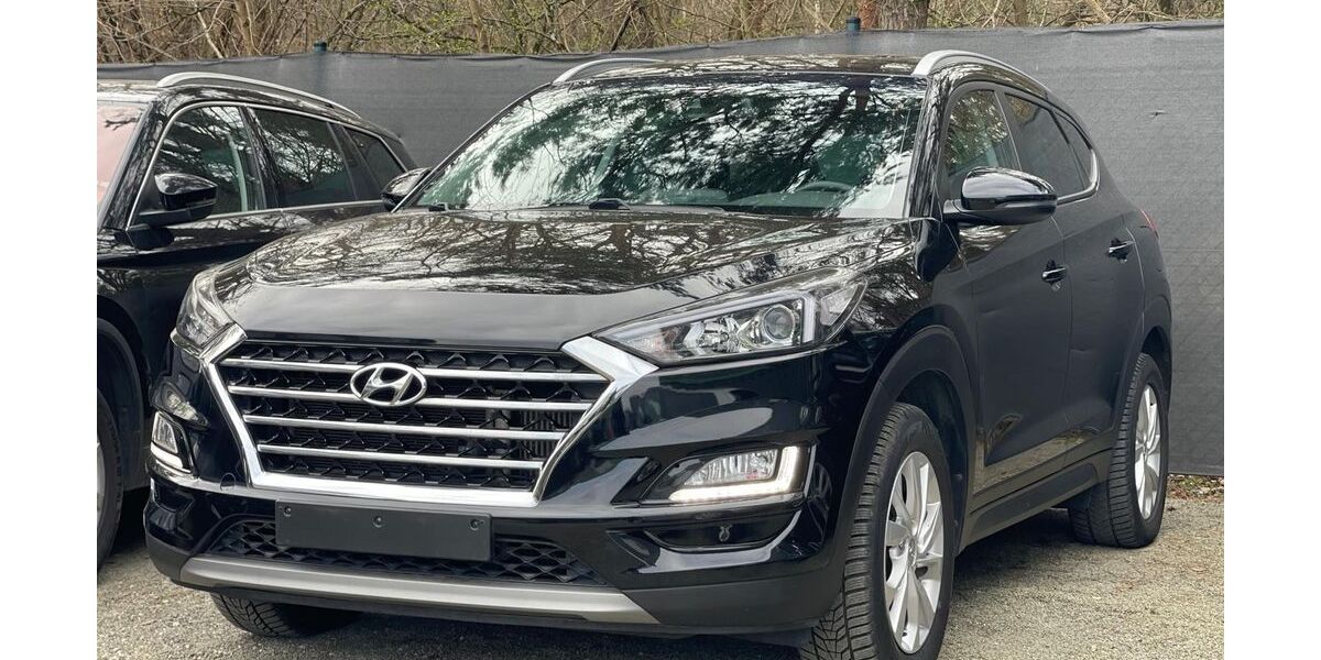 Hyundai TUCSON 141.000 km 11.900 &euro; Berlin 12107