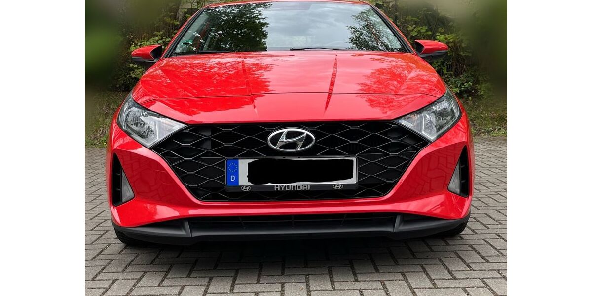 Hyundai i20 62.051 km 14.350 &euro; Berlin 14169
