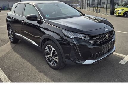 Peugeot 3008 27.883 km 22.996 &euro; Wildau 15745