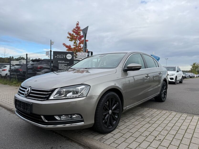 VW Passat 151.000 km 8.599 € Wildau 15745