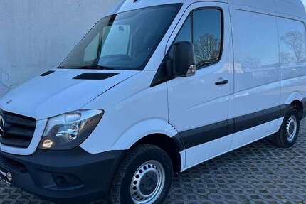 Mercedes-Benz Sprinter 143.400 km 11.990 &euro; Berlin 13055