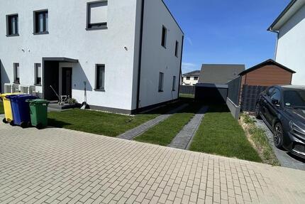 Haus Ludwigsfelde - 4 Zimmer, 130 m&sup2;, 2.200&euro; | Angebot:26440075
