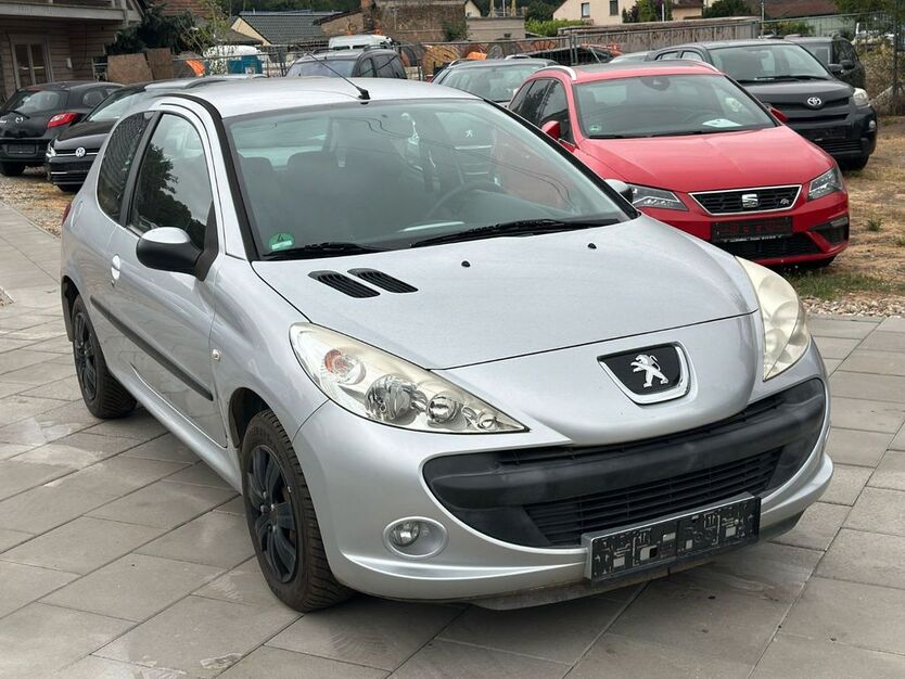 Peugeot 206 110.189 km 1.989 € Fredersdorf-Vogelsdorf 15370
