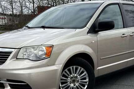 Lancia Voyager 167.655 km 12.400 € Berlin Marienfelde 12107