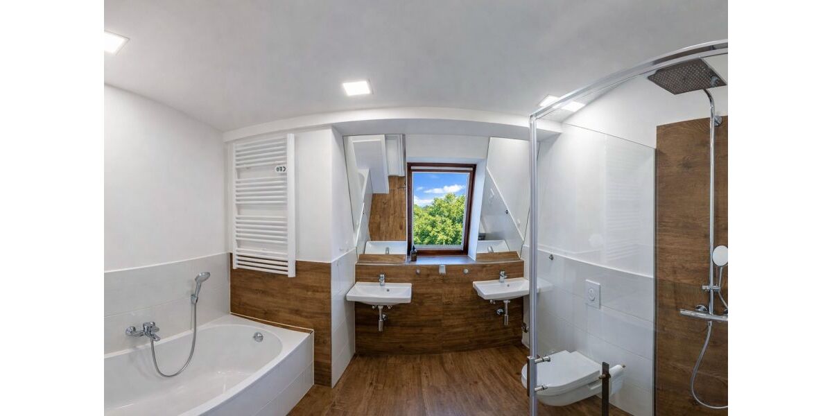 Sonniges Penthouse - Villenensemble -Weißensee - 4 Balkone - Dachgeschoßwohnung Berlin Weißensee | Angebot:23559705