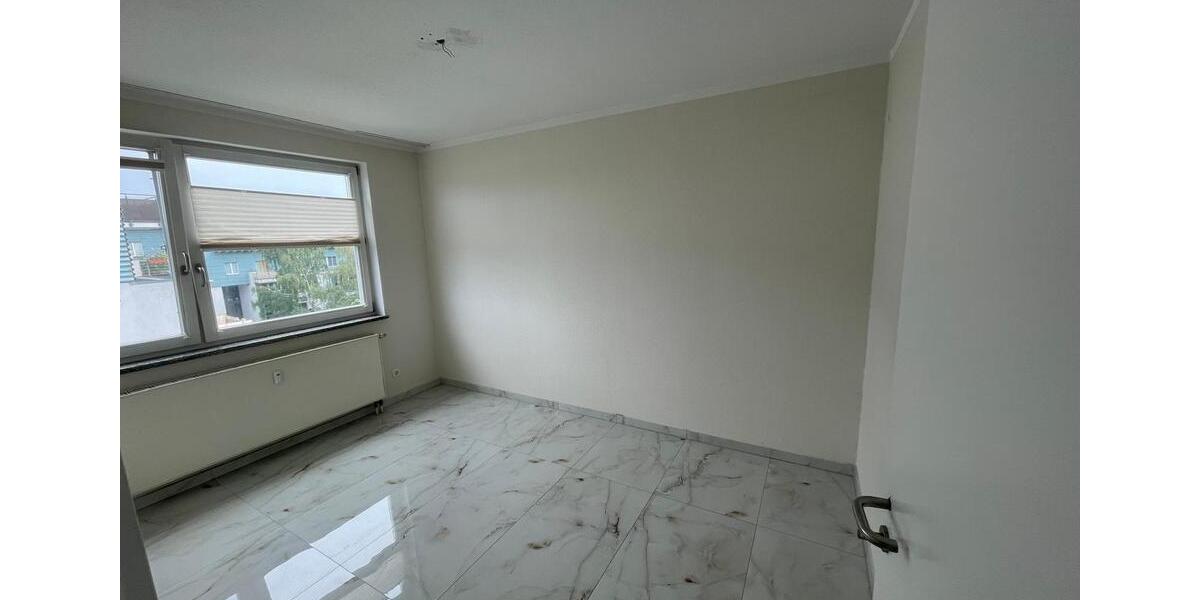 Etagenwohnung Berlin Spandau - 3 Zimmer, 90 m&sup2;, 2.200&euro; | Angebot:25719663