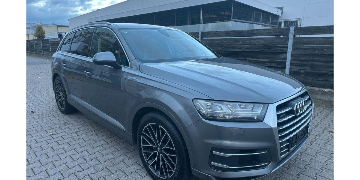 Audi Q7 249.000 km 16.950 &euro; Wildau 15745