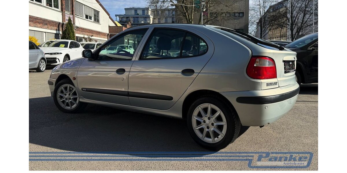 Renault Megane 1.4 16V RXE*09/27TÜV*Rost*Allwetter* 152.300 km 1.990 &euro; Berlin 13187