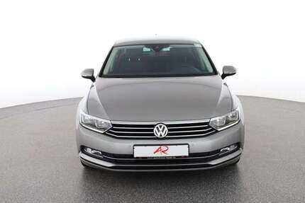 VW Passat 99.985 km 17.880 &euro; Berlin 12103