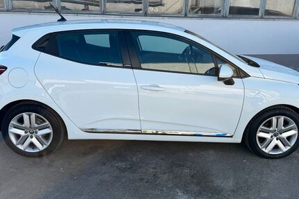 Renault Clio 94.350 km 11.100 &euro; Berlin OT Charlottenburg 14059