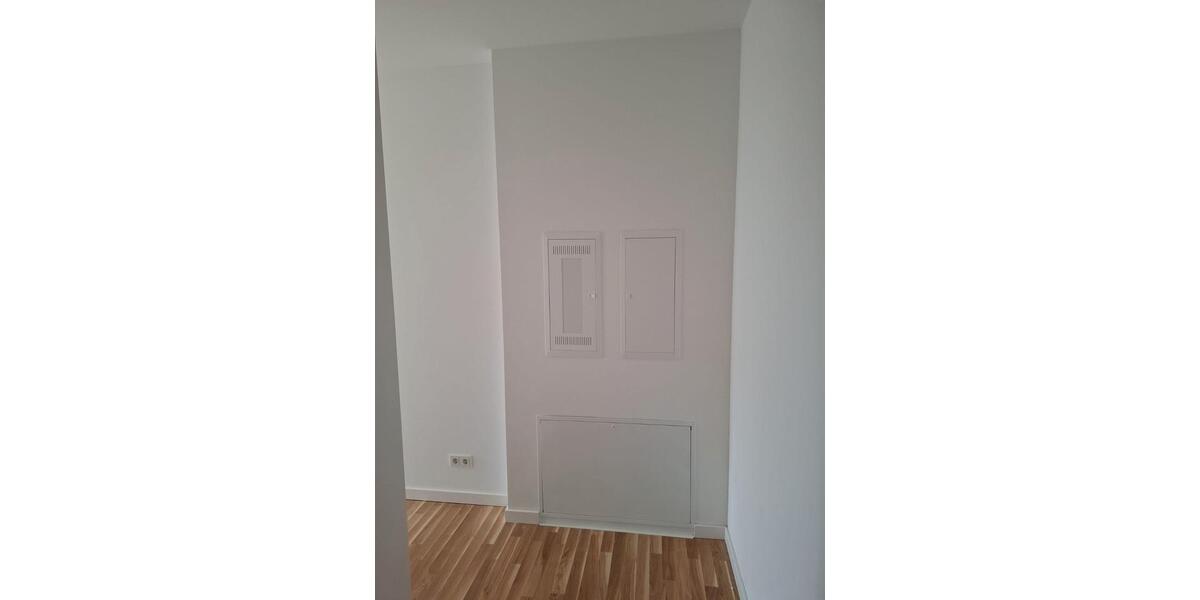 Etagenwohnung Berlin Treptow-Köpenick - 2 Zimmer, 82 m&sup2;, 1.480&euro; | Angebot:27717957