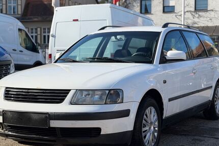 VW Passat 186.700 km 590 &euro; Berlin 12623
