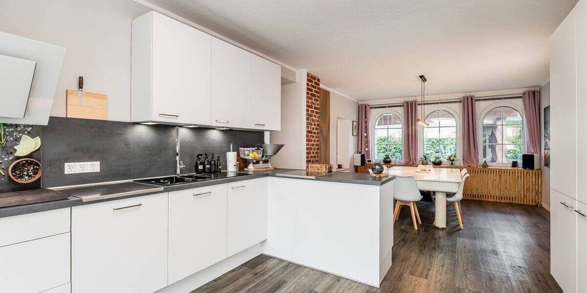 Einfamilienhaus Berlin Karow - 7 Zimmer, 240 m&sup2;, 890.000&euro; | Angebot:25739878