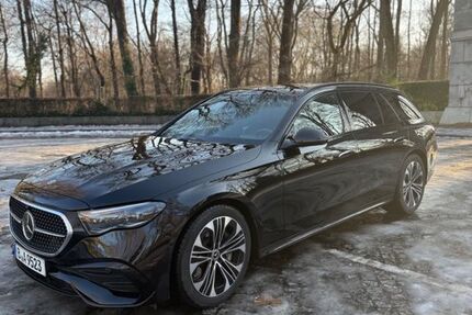 Mercedes-Benz E 300 12.570 km 72.900 &euro; Berlin 12099