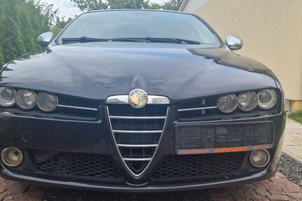 Alfa Romeo 159 261.557 km 1.549 € Berlin 12624