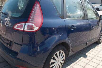 Renault Scenic 164.000 km 2.200 &euro; Mahlow 15831