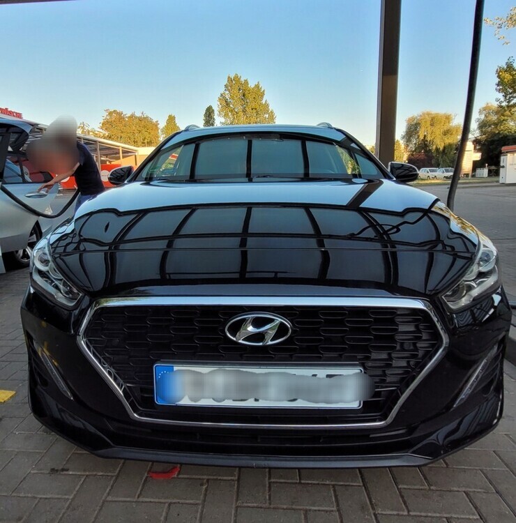 i30