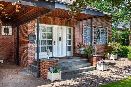 Klassischer Rotklinker in Wellingsbüttel mit großem Gartengrundstück