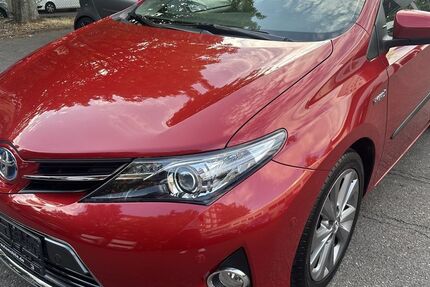 Toyota Auris 48.188 km 13.990 &euro; Berlin 12249