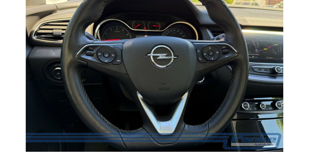 Opel Grandland Innovation*AHK*E-Koffer*Pano*Car-Play* 169.817 km 11.480 &euro; Berlin 13187