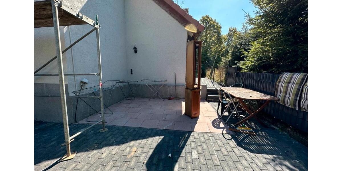 Doppelhaushälfte - 8 Zimmer, 110 m&sup2;, 99.999&euro; | Angebot:27002053