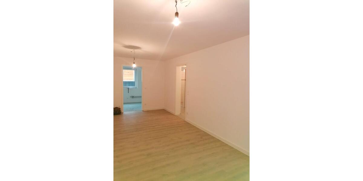 Hochparterre Falkensee - 2 Zimmer, 75 m&sup2;, 950&euro; | Angebot:26443020