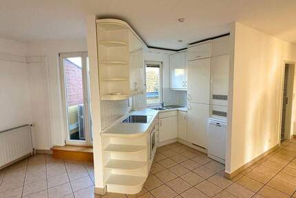 Berlin-Wittenau - 3 Zi - Dachgeschoß zur Miete - Großzügige Wohnung mit Terrasse für Sportliche 3 zimmer