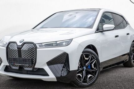 BMW iX 21.385 km 49.900 &euro; Schönefeld OT Großziethen 12529