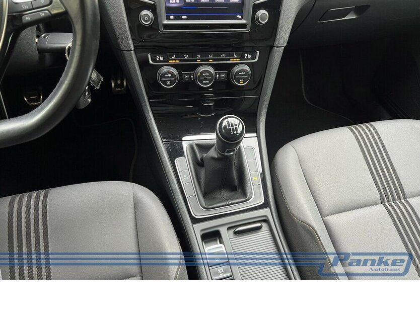 VW Golf VII Allstar BMT*PDC*Xenon*SHZ*Tempo* 94.457 km 12.990 € Berlin 13187