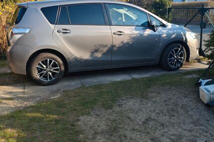 Toyota Verso 108.000 km 9.999 &euro; Berlin 12279