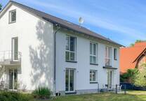 Bezugsfrei & flexibel: Vielseitiges Wohnhaus mit Rückbauoption zum Ein-Zweifamilienhaus