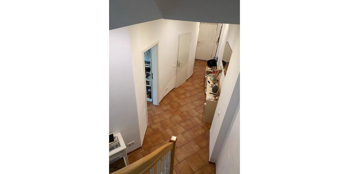 Dachgeschoßwohnung Berlin Neukölln - 4 Zimmer, 75 m&sup2;, 1.850&euro; | Angebot:26674248