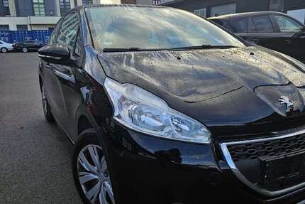 Peugeot 208 117.445 km 4.350 &euro; Berlin 16356