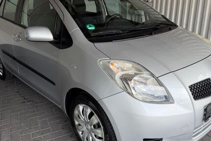 Toyota Yaris 75.535 km 4.900 &euro; Berlin 12277