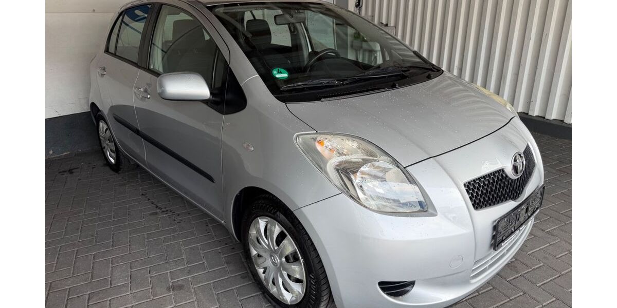 Toyota Yaris 75.535 km 4.900 &euro; Berlin 12277