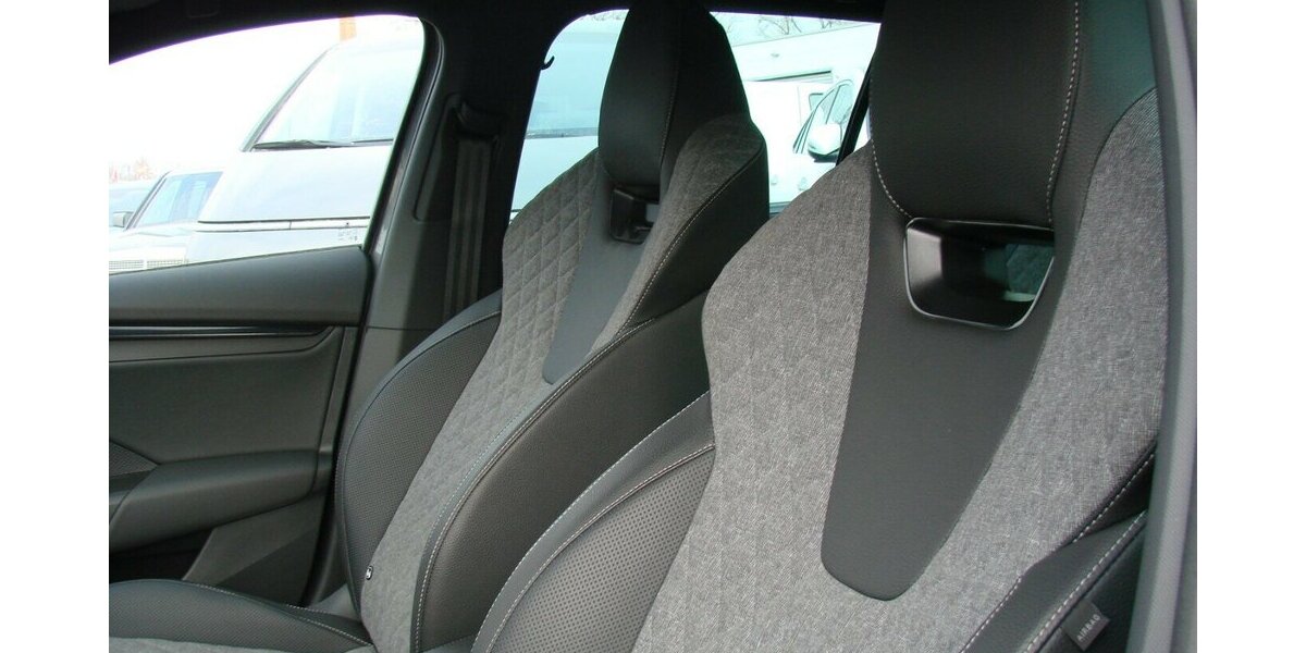 Skoda Octavia 2.0TDi Sportline LED 360º Canton HUD 39.383 km 30.980 &euro; Falkensee 14612