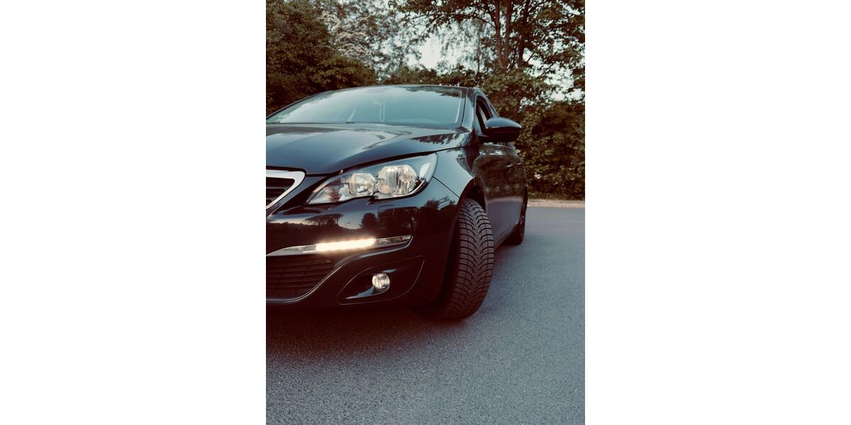 Peugeot 308 105.000 km 6.399 &euro; Berlin 12349