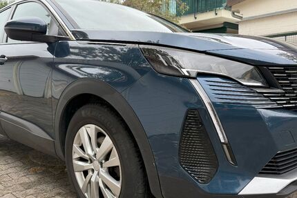 Peugeot 3008 106.000 km 16.500 € Berlin 13403